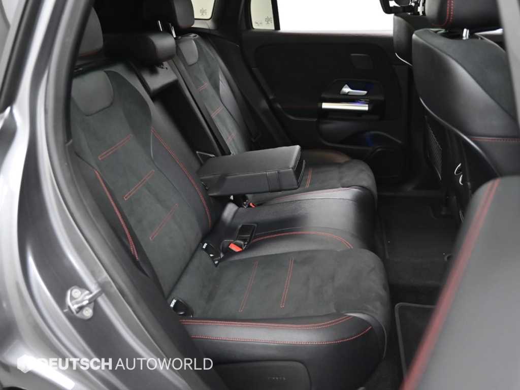 Mercedes Benz EQA - Vista 12