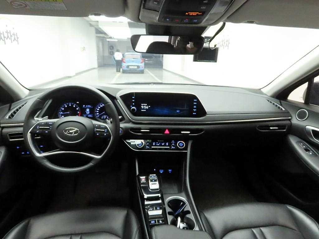 HYUNDAI Sonata - Vista 8