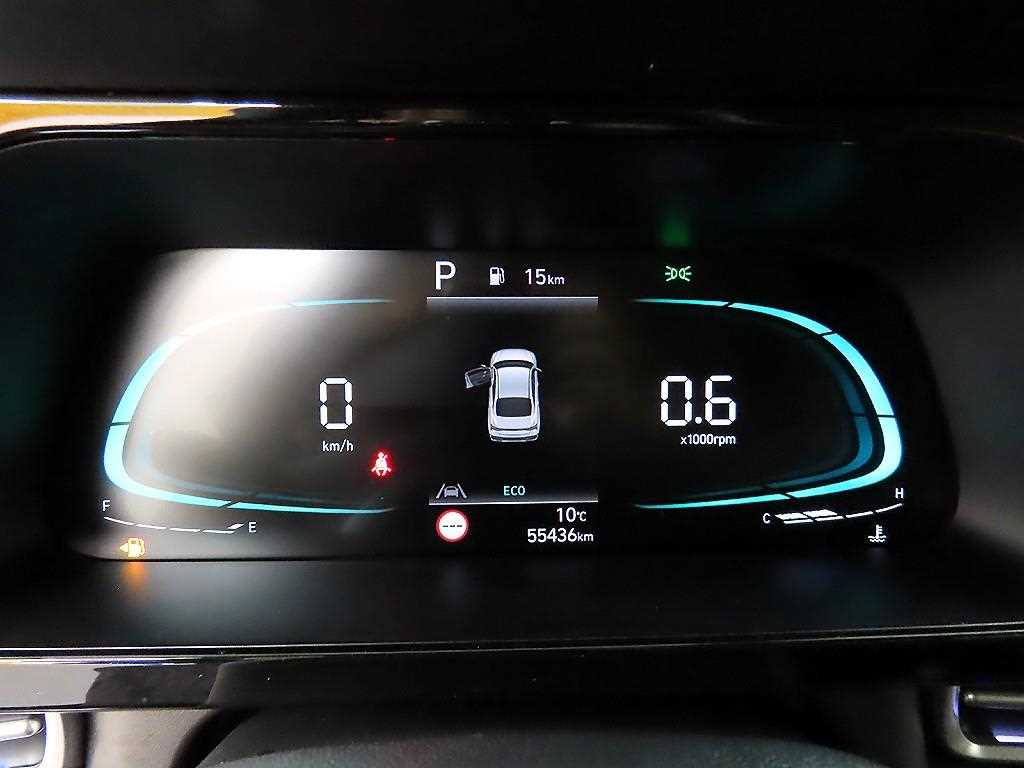 HYUNDAI Avante - Vista 8