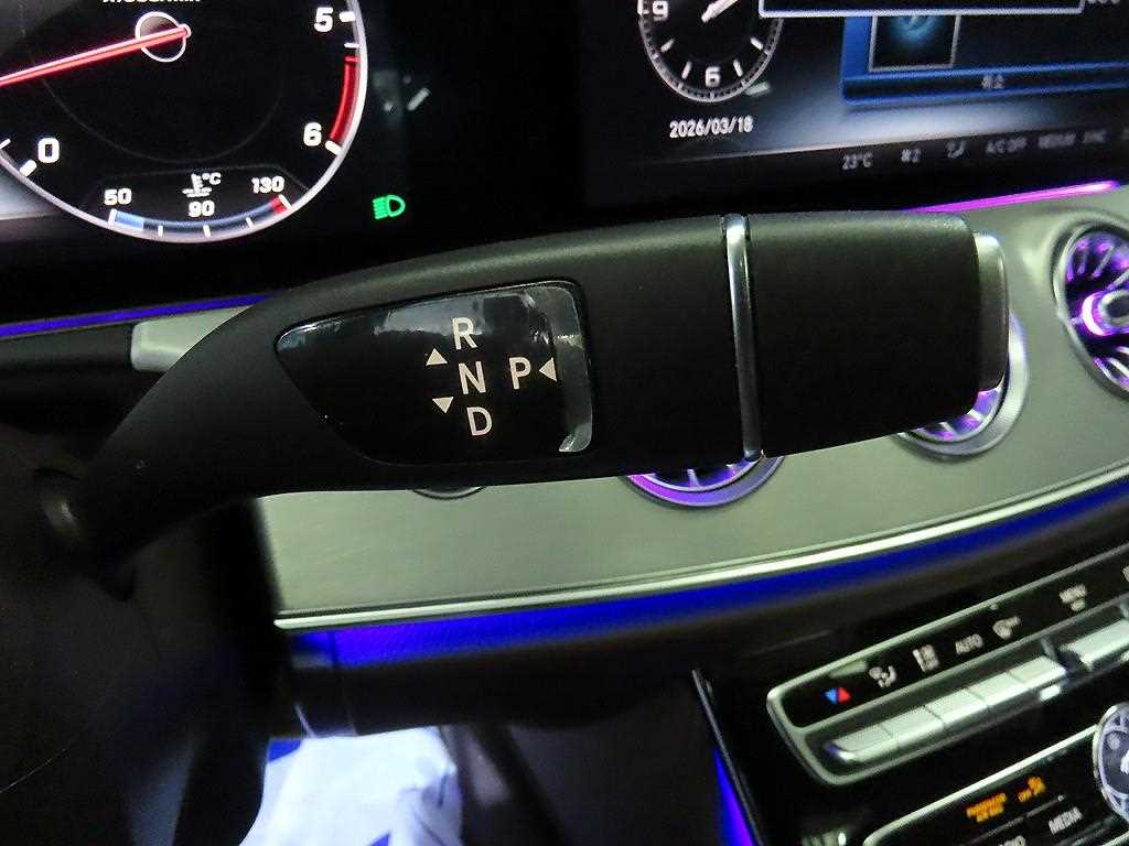 Mercedes Benz CLS Class - Vista 12