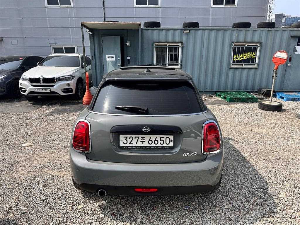 Mini Cooper - Vista 4