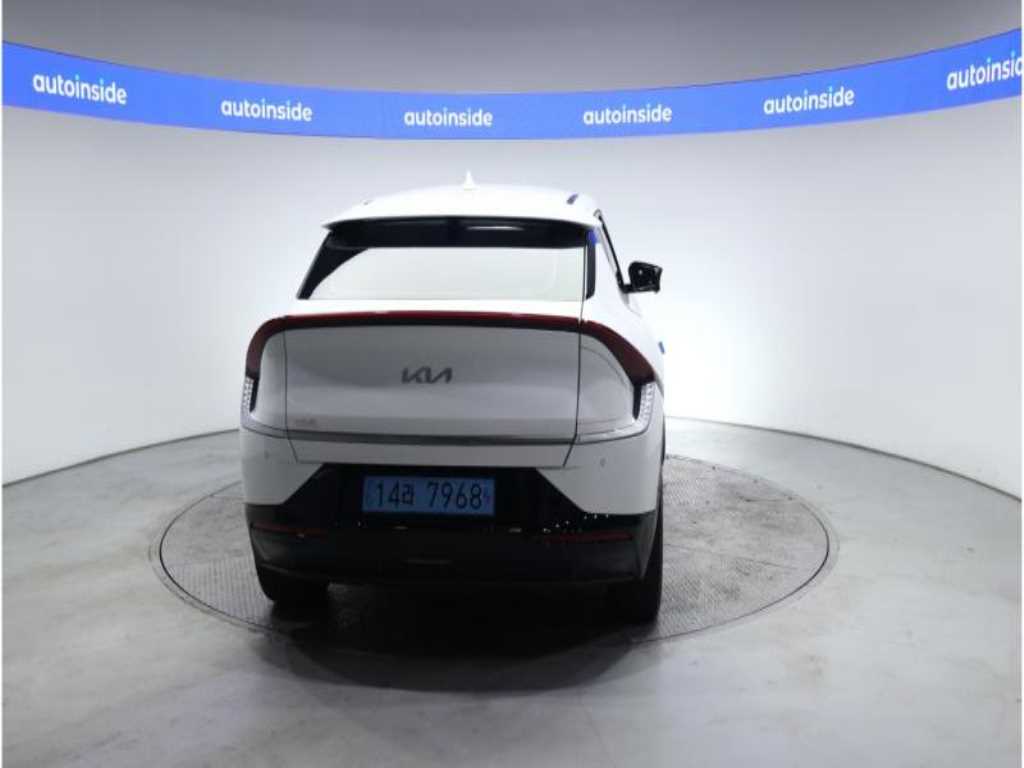 KIA EV6 - Vista 5