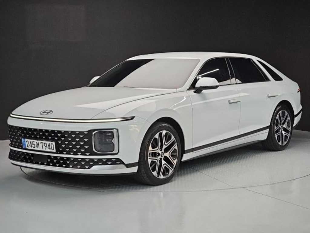 HYUNDAI Grandeur - Vista 2