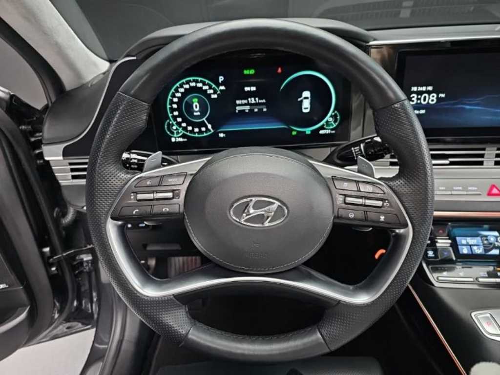 HYUNDAI Grandeur - Vista 7