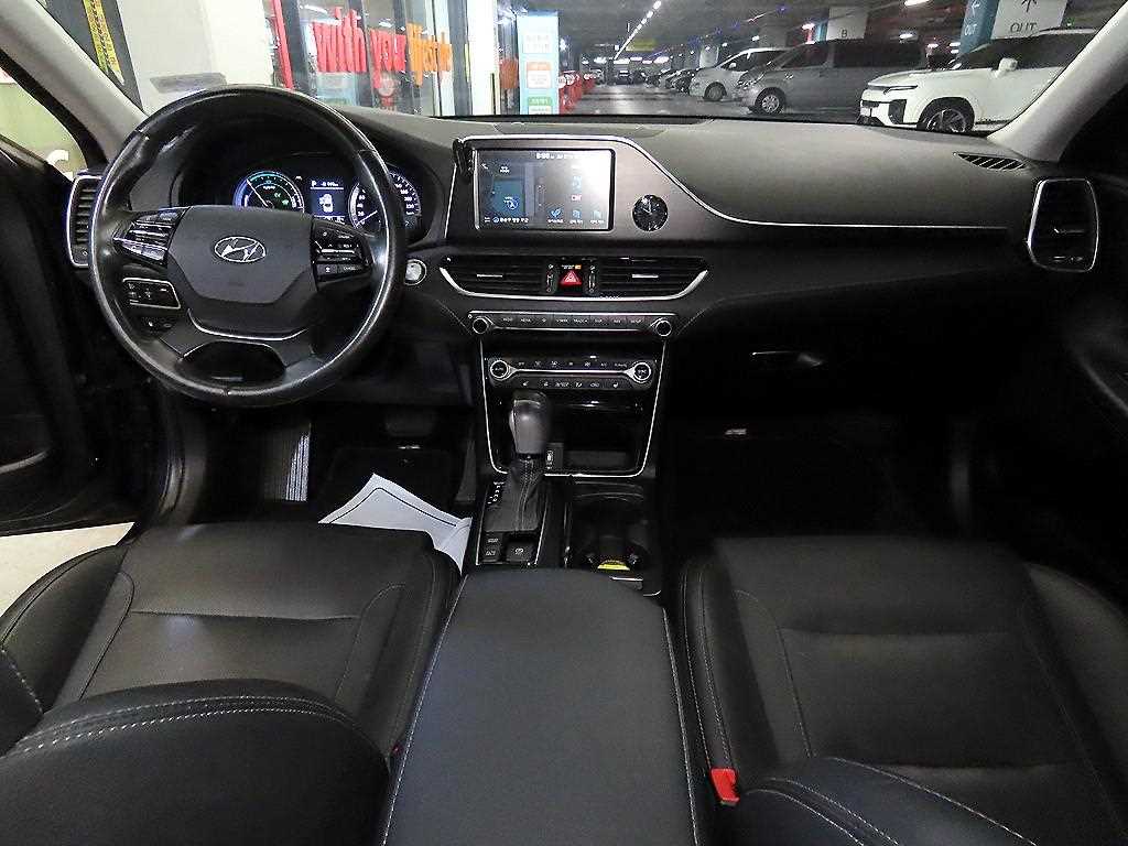 HYUNDAI Grandeur - Vista 10