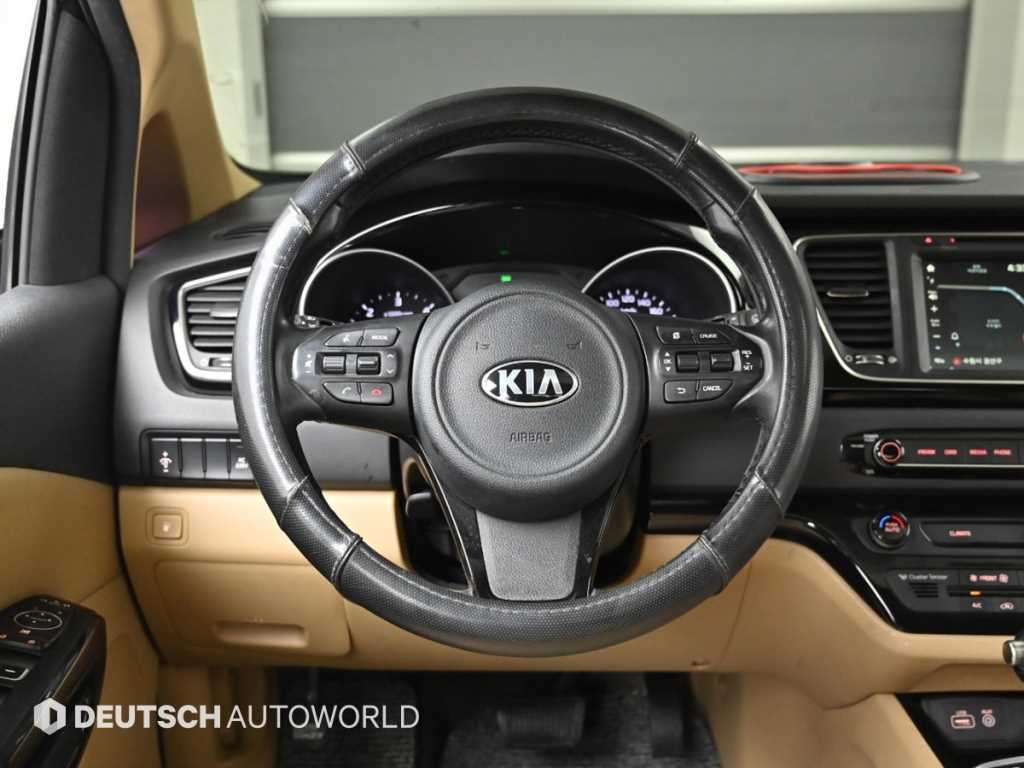 KIA Carnival 2015 Negro - Importación desde Corea - HF Imports Iquique - Foto 13
