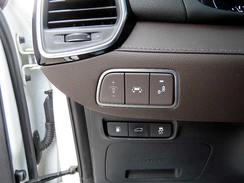 HYUNDAI Grandeur - Vista 12