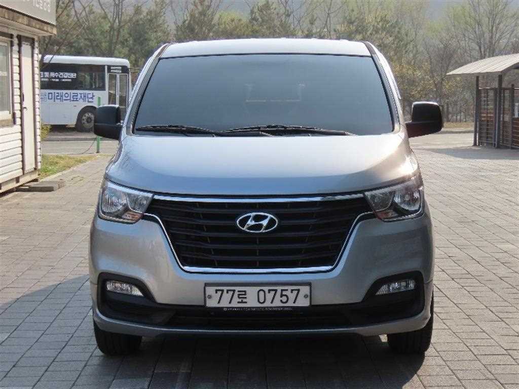 HYUNDAI Starex 2021 - Importación desde Corea - HF Imports Iquique - Foto 1