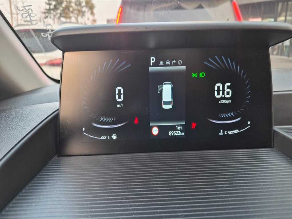 HYUNDAI Staria - Vista 4