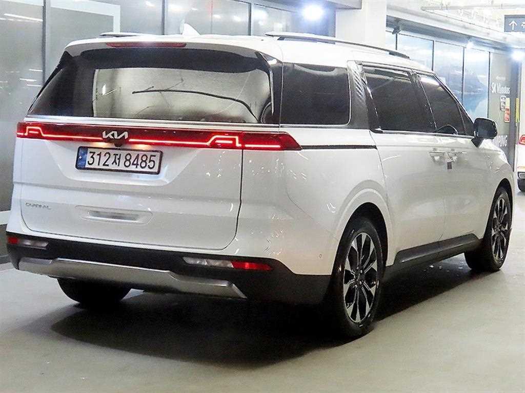 KIA Carnival - Vista 4