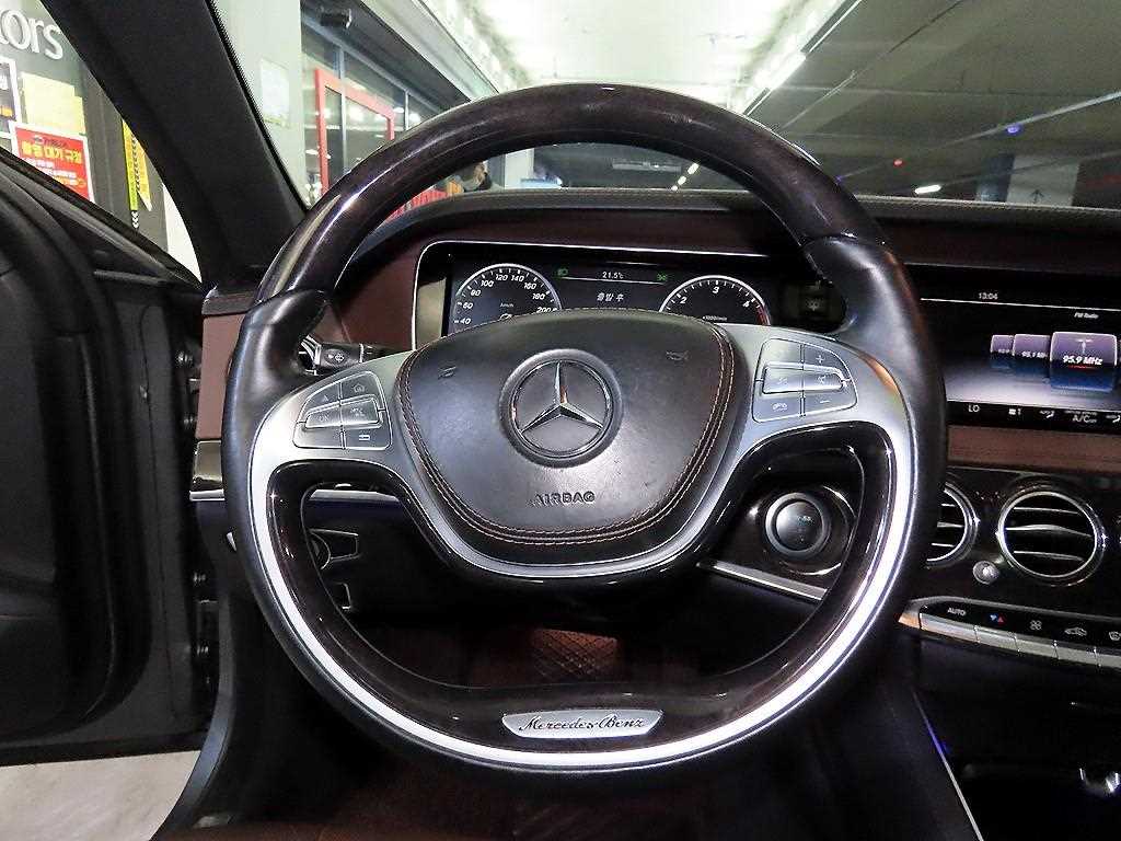 Mercedes Benz S Class - Vista 8