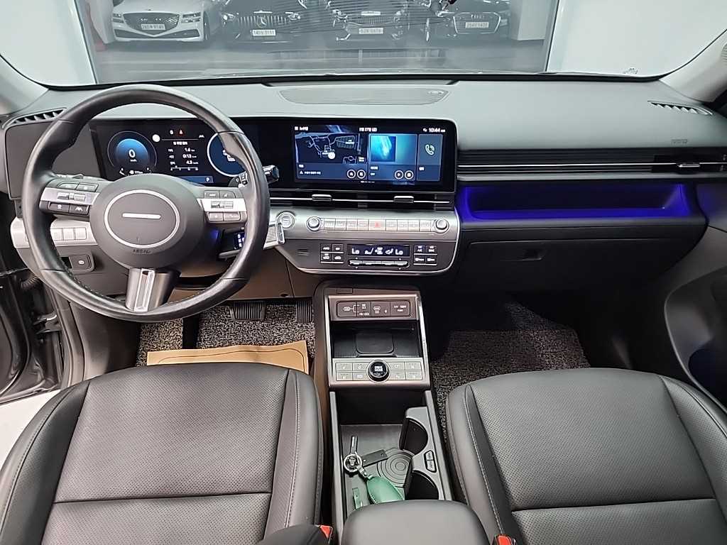 HYUNDAI Kona - Vista 7