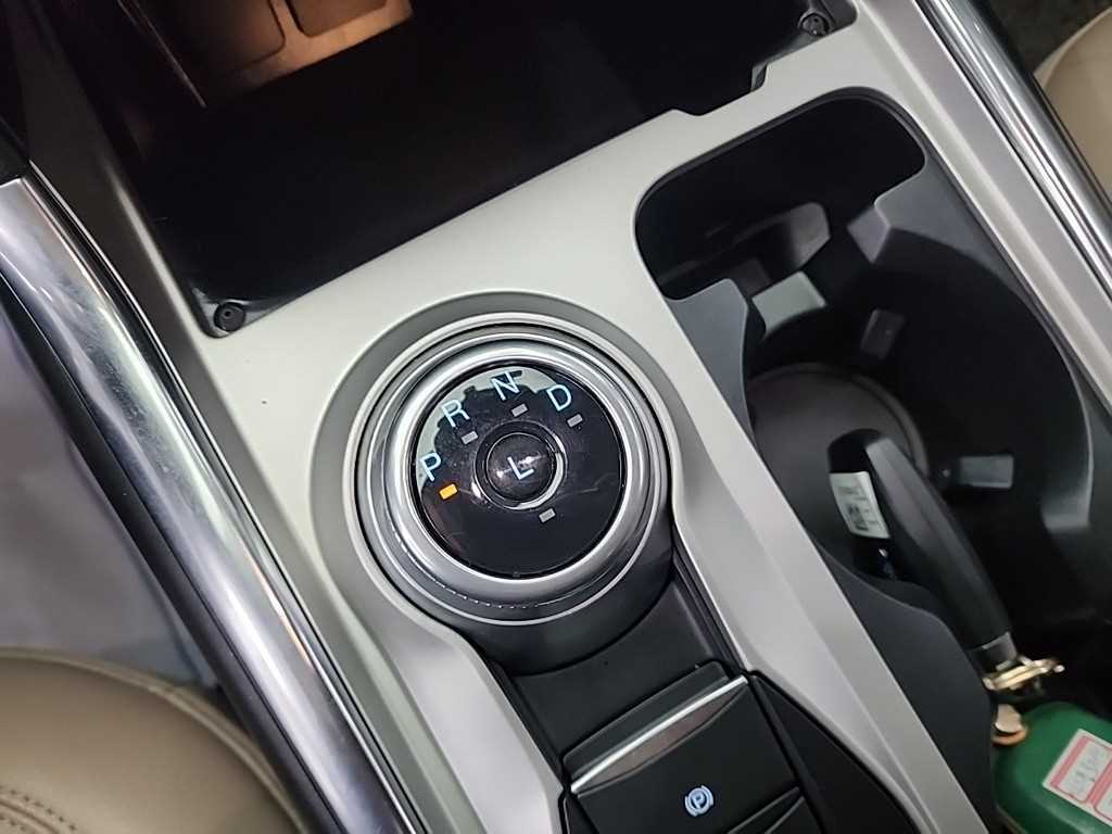 Ford Explorer - Vista 10