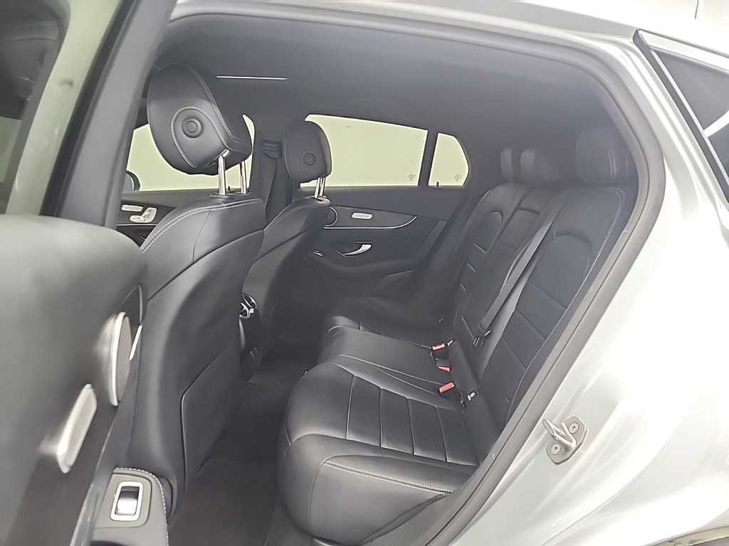 Mercedes Benz GLC Class - Vista 12