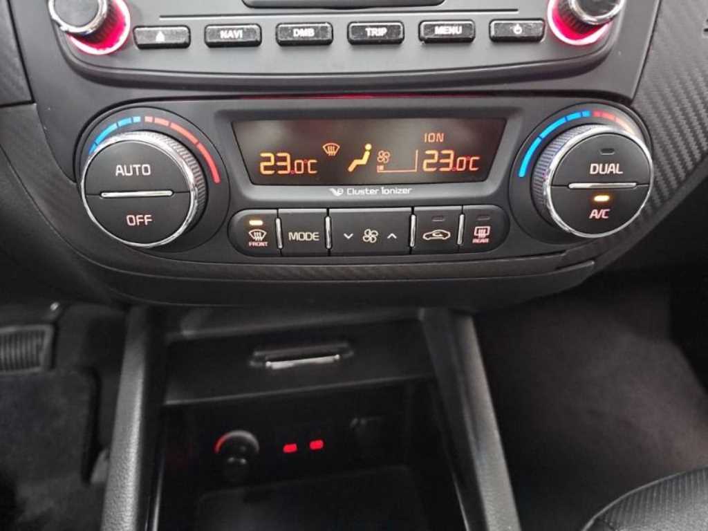 KIA K3 2013 Negro - Importación desde Corea - HF Imports Iquique - Foto 13