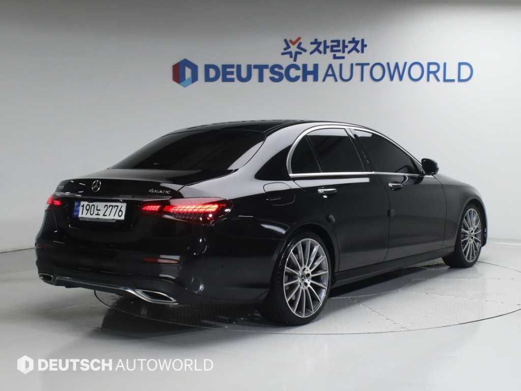 Mercedes Benz E class - Vista 2