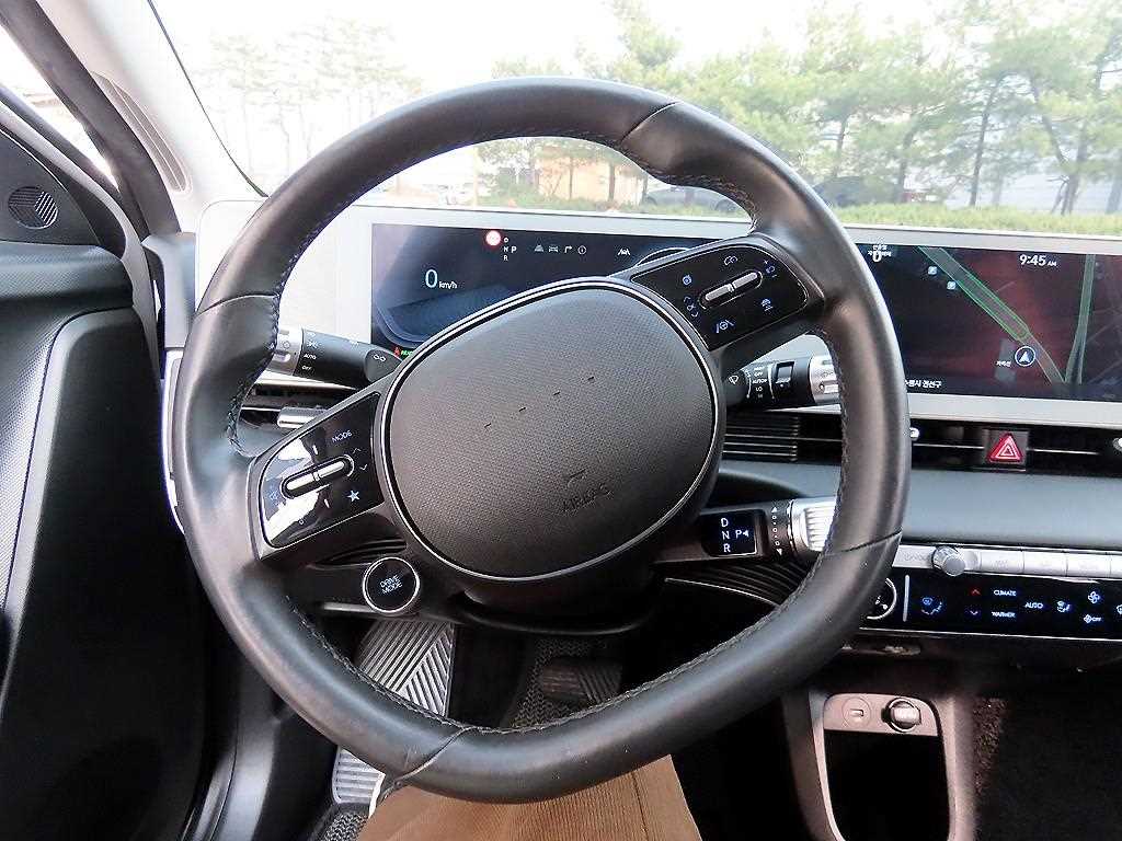 HYUNDAI Ioniq 5 - Vista 8