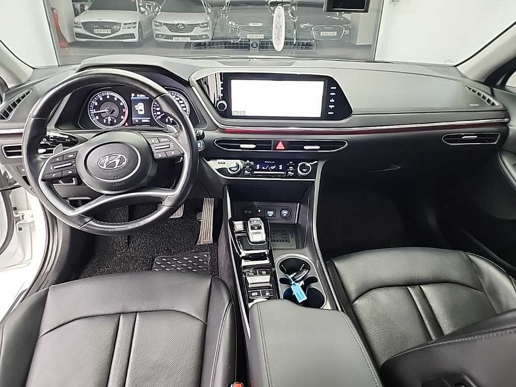 HYUNDAI Sonata - Vista 7