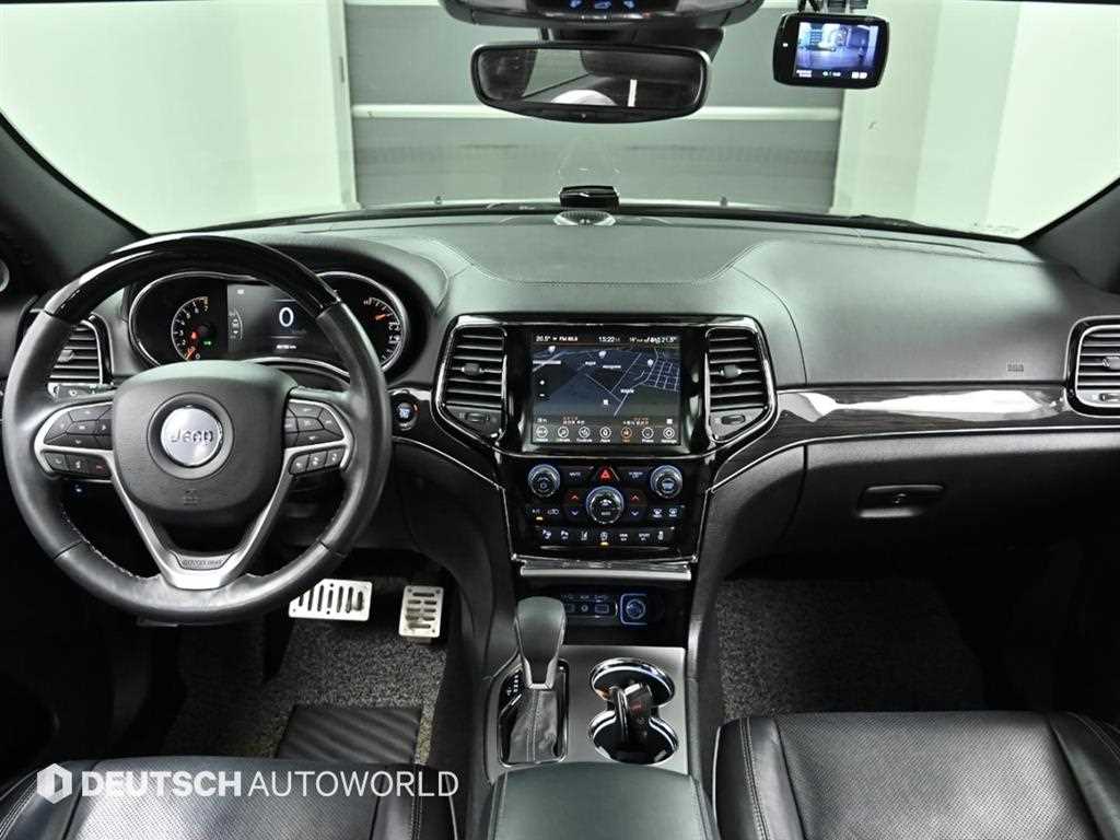 Jeep Cherokee - Vista 7