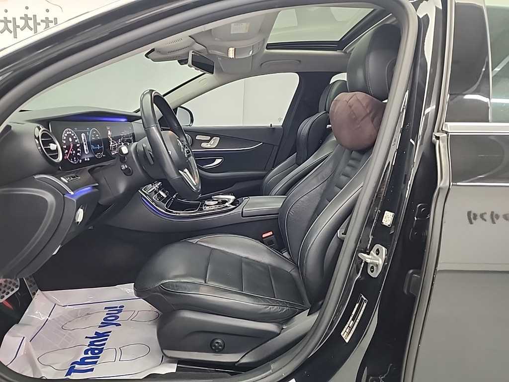 Mercedes Benz E class - Vista 11