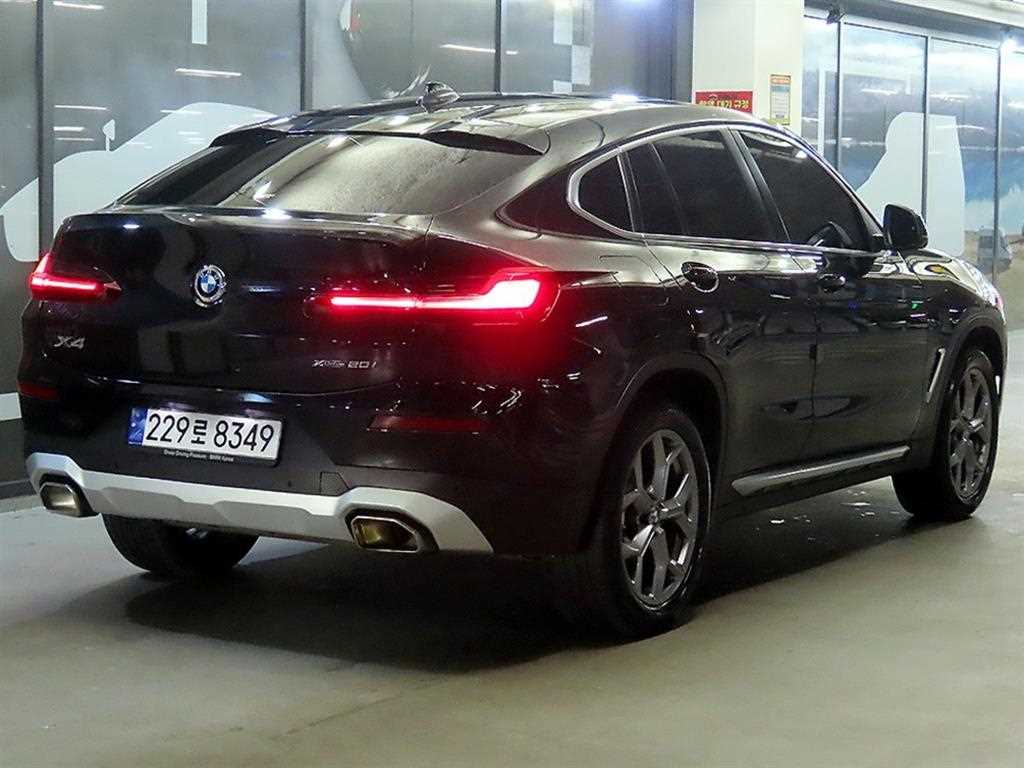BMW X4 - Vista 4