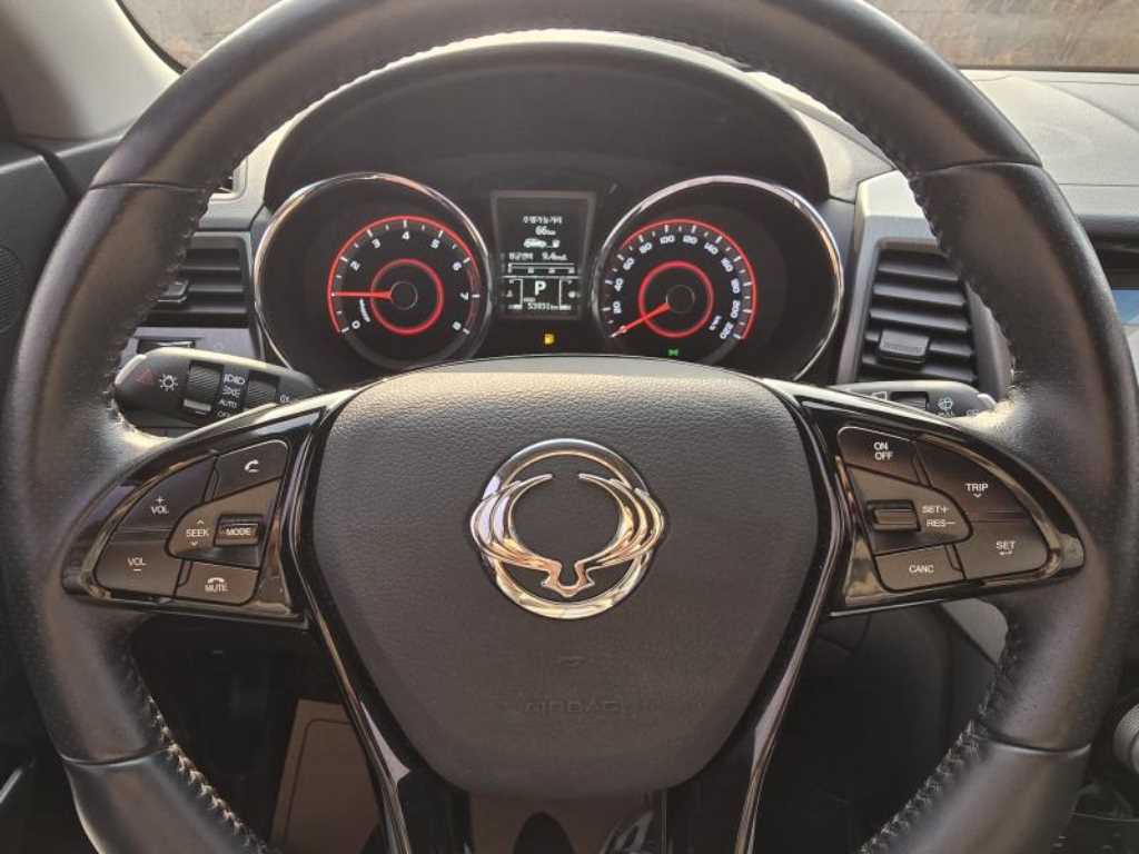 Ssangyong Tivoli - Vista 11