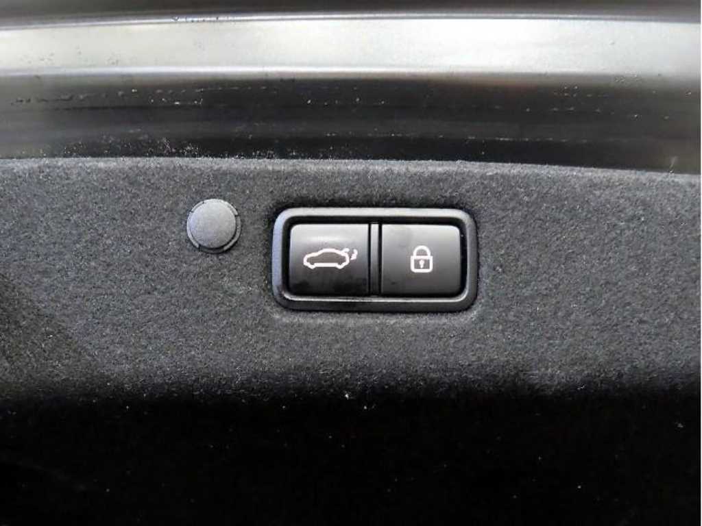 HYUNDAI Grandeur - Vista 9