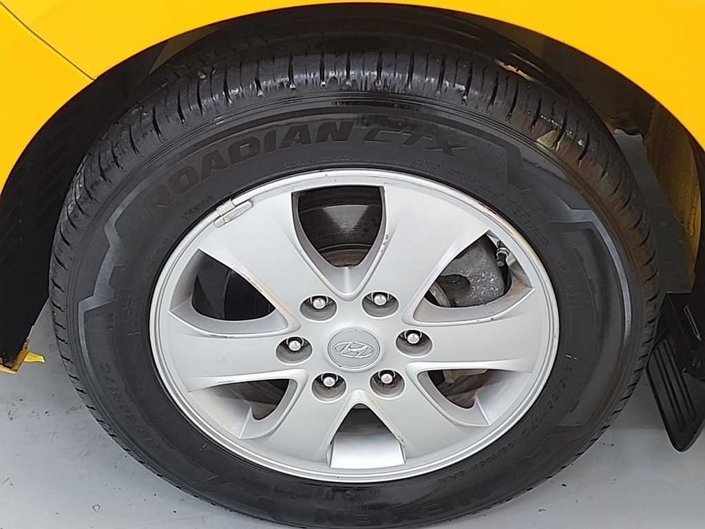 HYUNDAI Starex 2020 Amarillo - Importación desde Corea - HF Imports Iquique - Foto 19