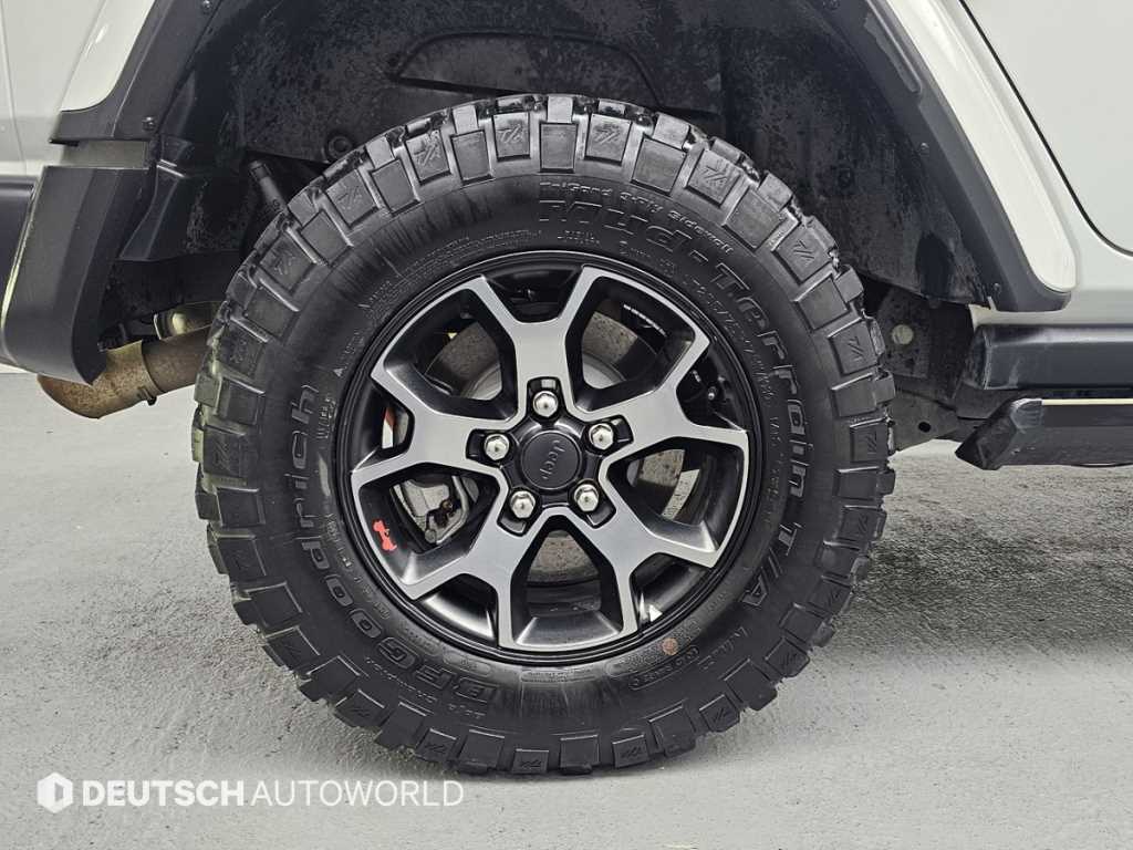 Jeep Wrangler - Vista 5