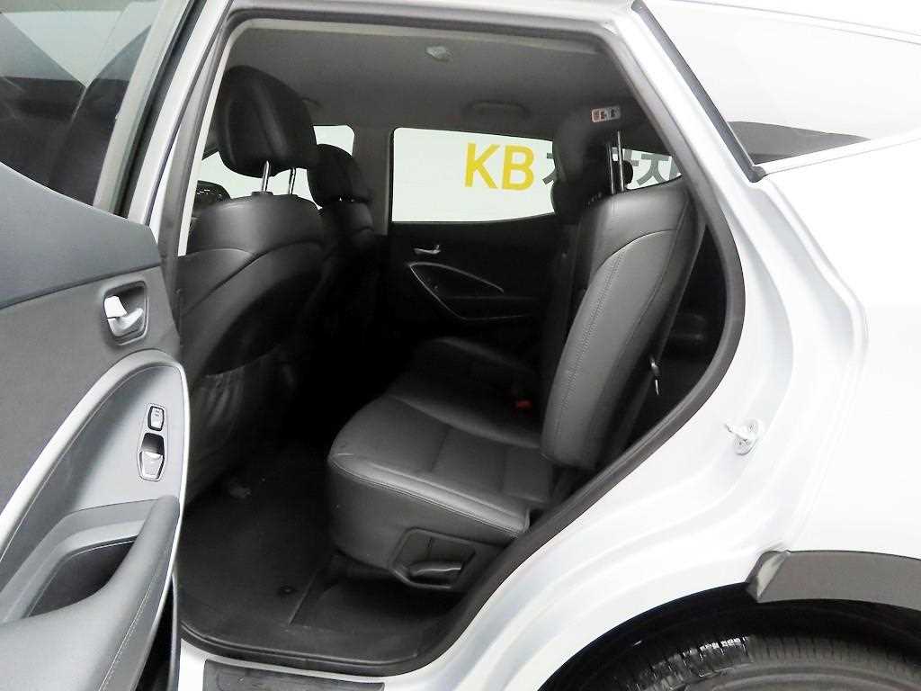HYUNDAI Santa Fe 2017 Gris - Importación desde Corea - HF Imports Iquique - Foto 13
