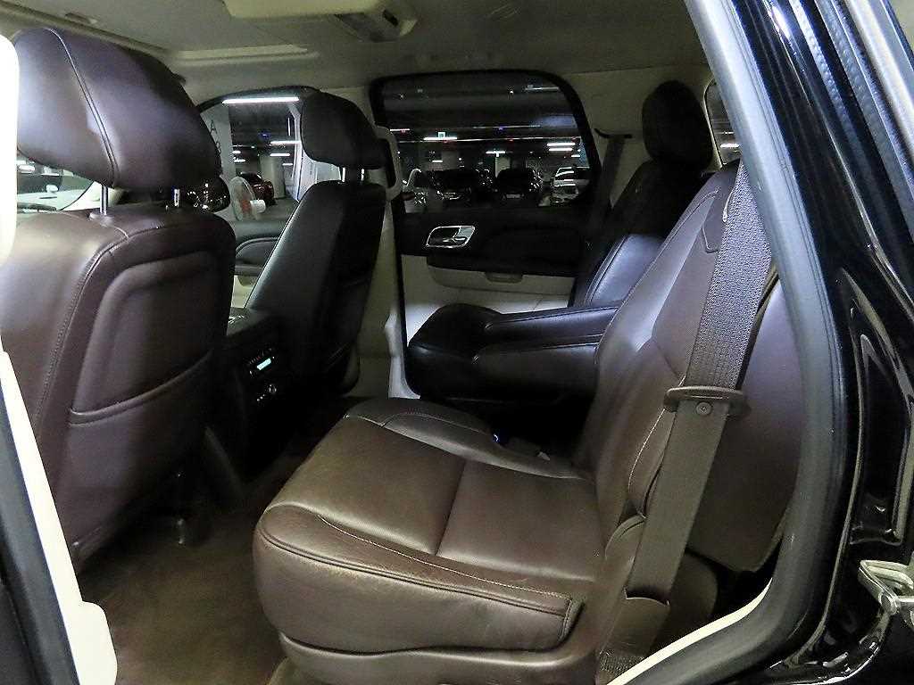 Cadillac Escalade - Vista 7