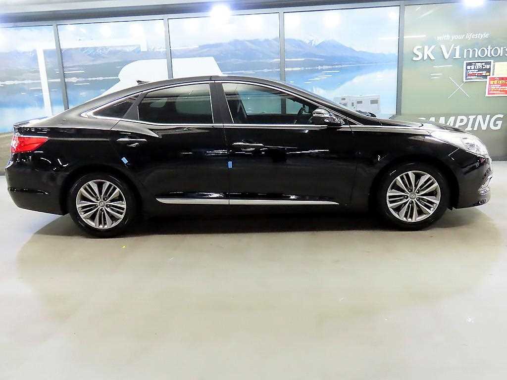 HYUNDAI Grandeur - Vista 3