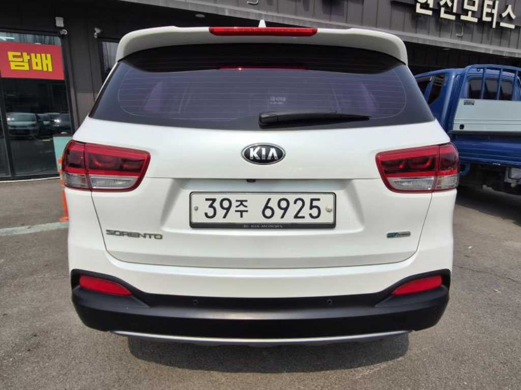 KIA Sorento - Vista 4
