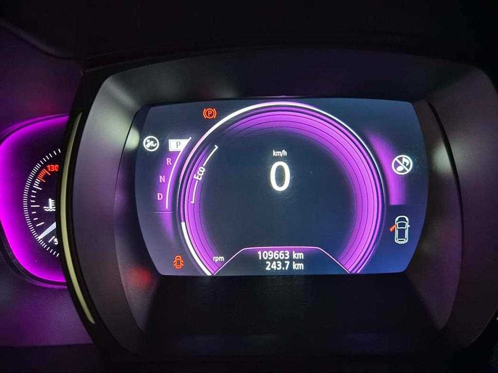 SAMSUNG QM6 - Vista 9