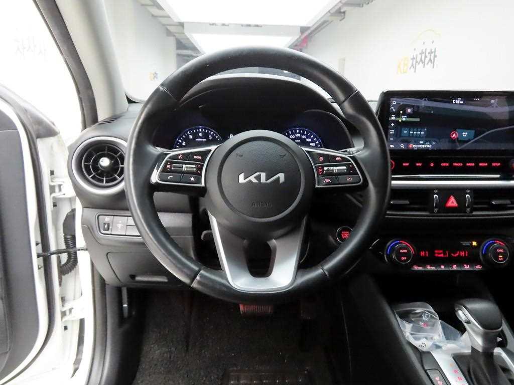 KIA K3 - Vista 8