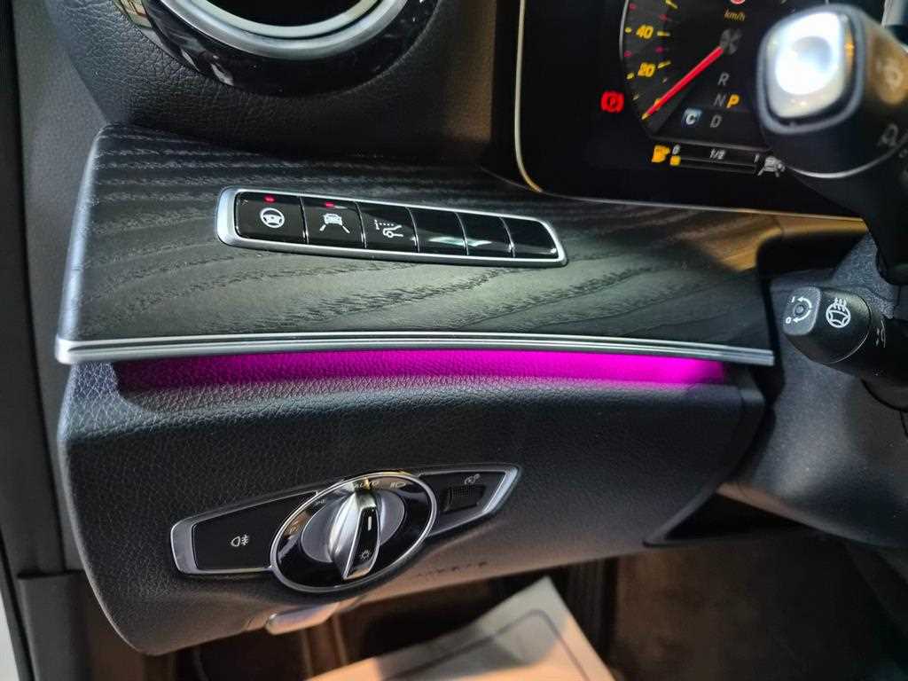 Mercedes Benz E class 2020 Blanco - Importación desde Corea - HF Imports Iquique - Foto 13