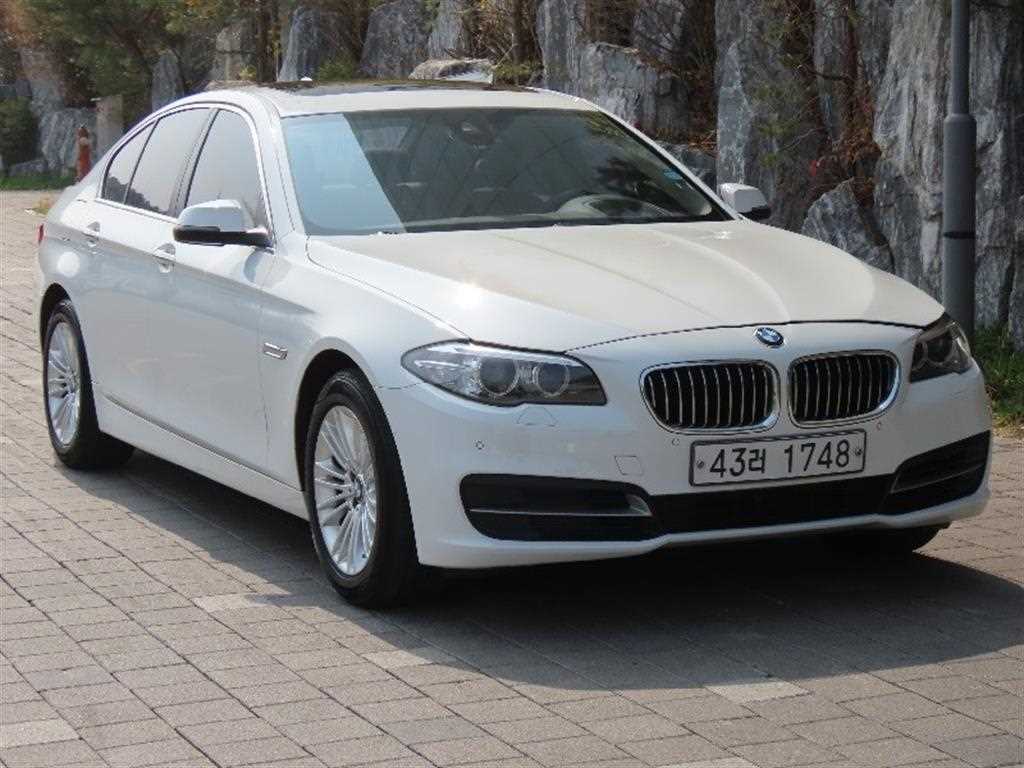 BMW 5 Series - Vista 2