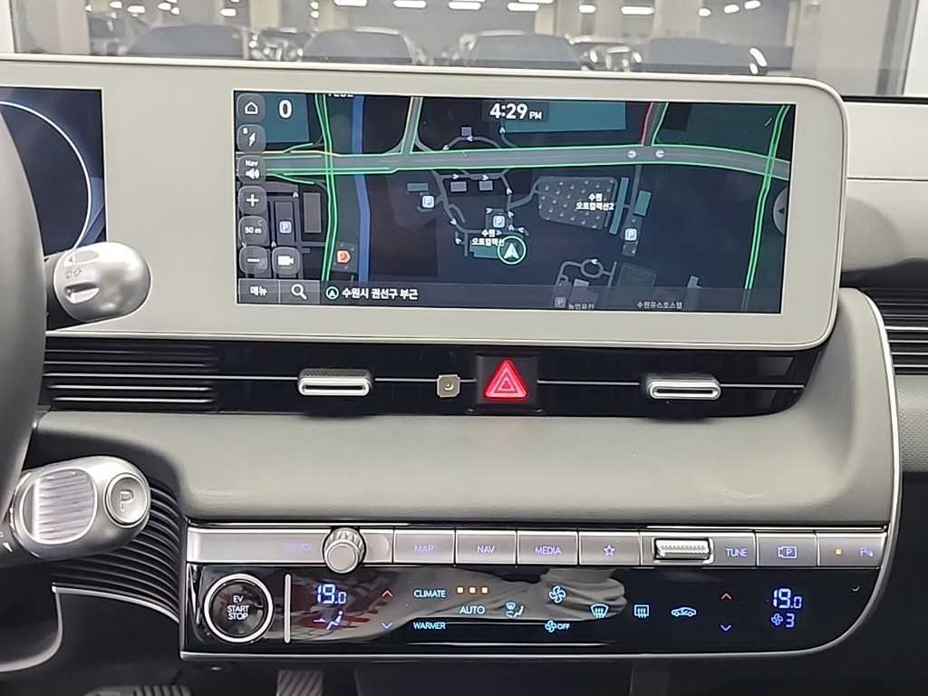 HYUNDAI Ioniq 5 - Vista 10