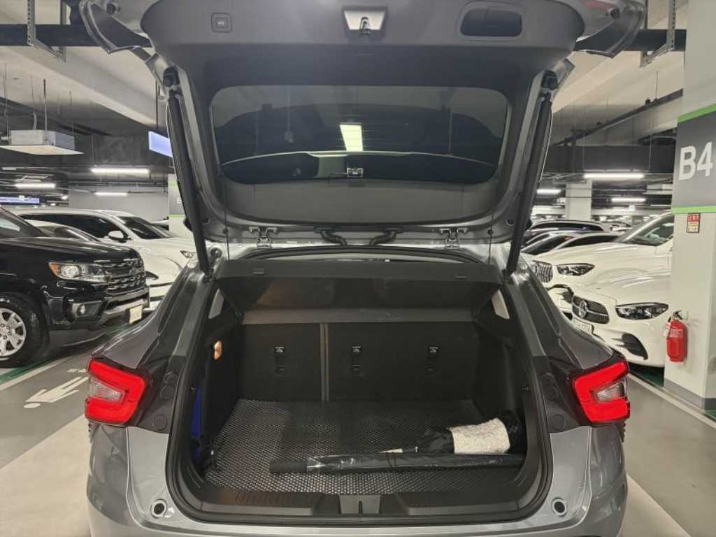 Chevrolet Trax 2025 Gris - Importación desde Corea - HF Imports Iquique - Foto 16