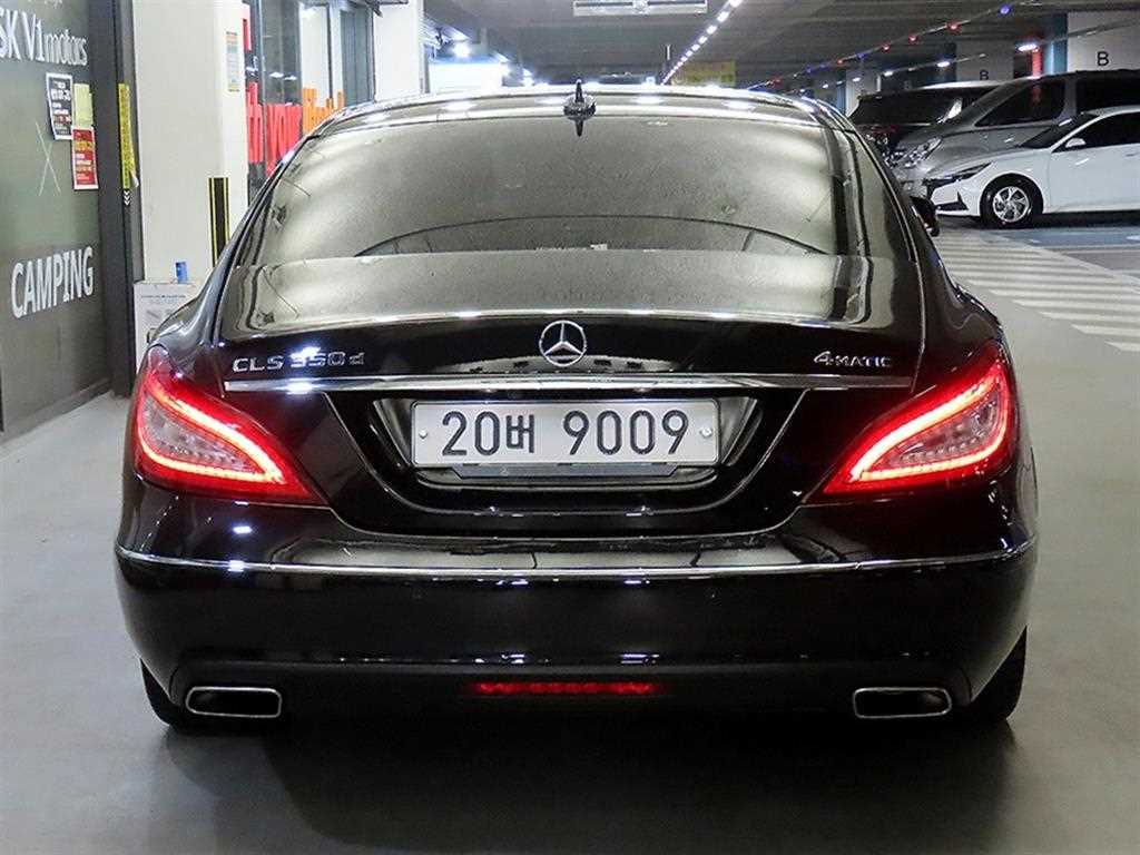 Mercedes Benz CLS Class - Vista 5