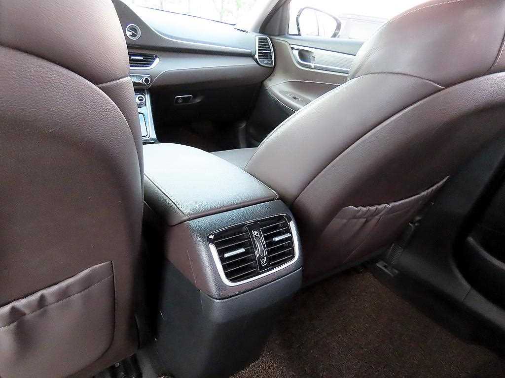 HYUNDAI Grandeur 2018 Blanco - Importación desde Corea - HF Imports Iquique - Foto 18