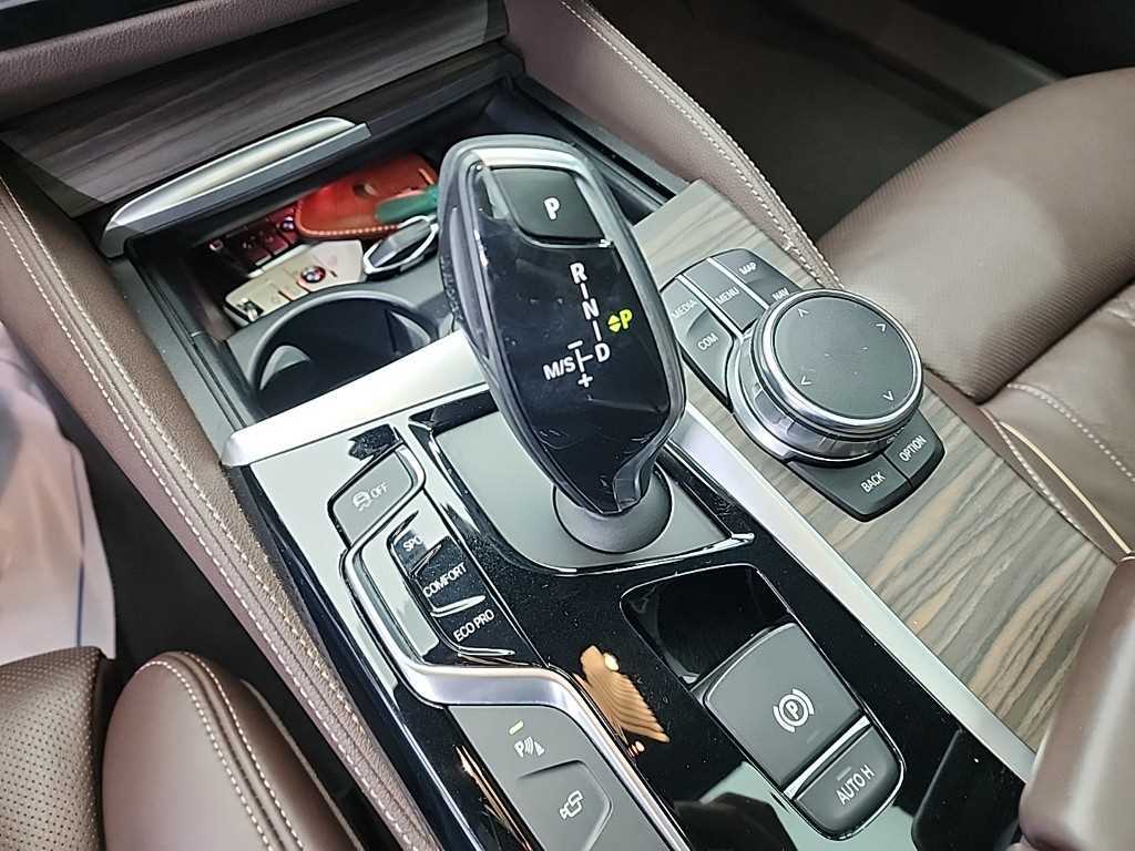 BMW 5 Series - Vista 8