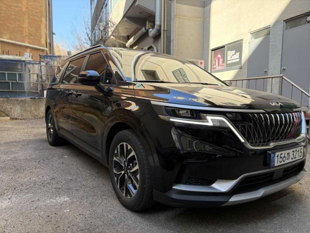 KIA Carnival - Vista 3