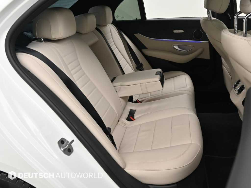 Mercedes Benz E class - Vista 12