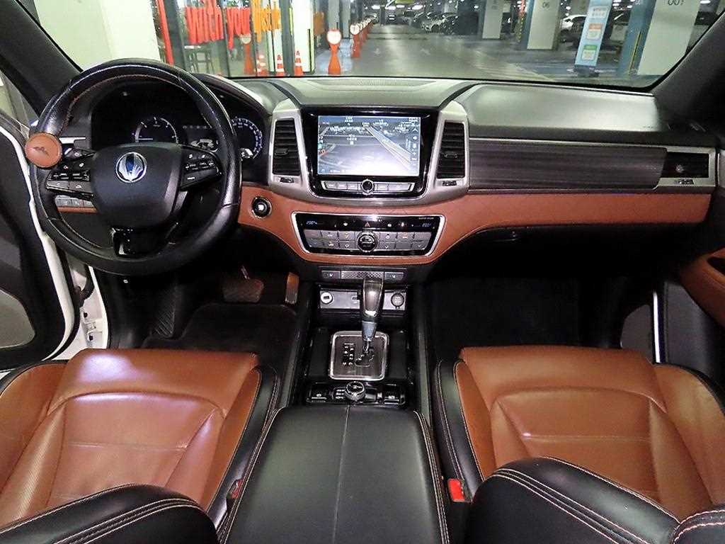 Ssangyong Rexton - Vista 10