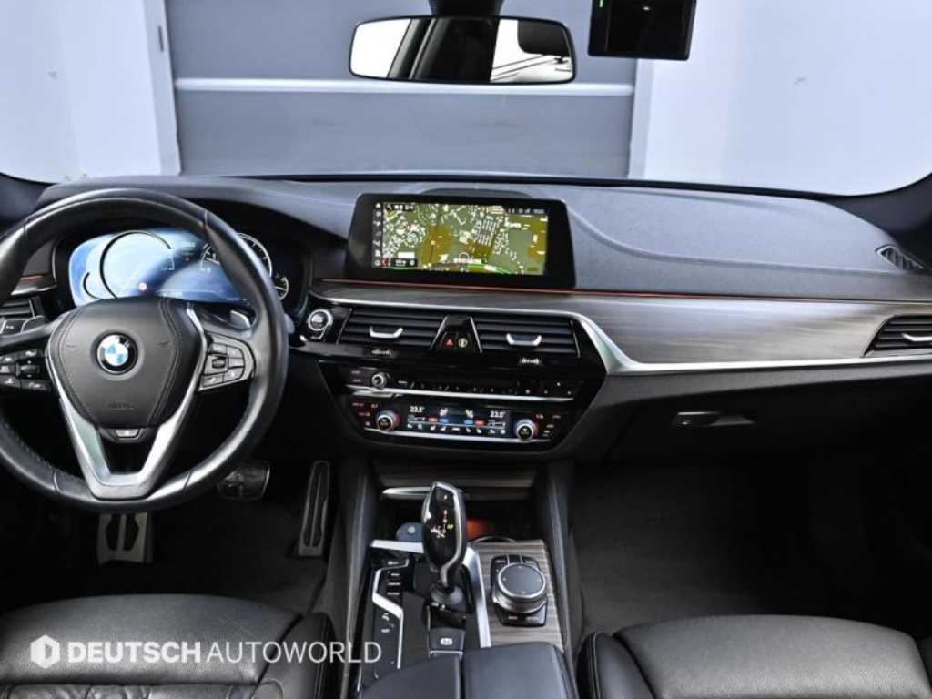 BMW 5 Series - Vista 7