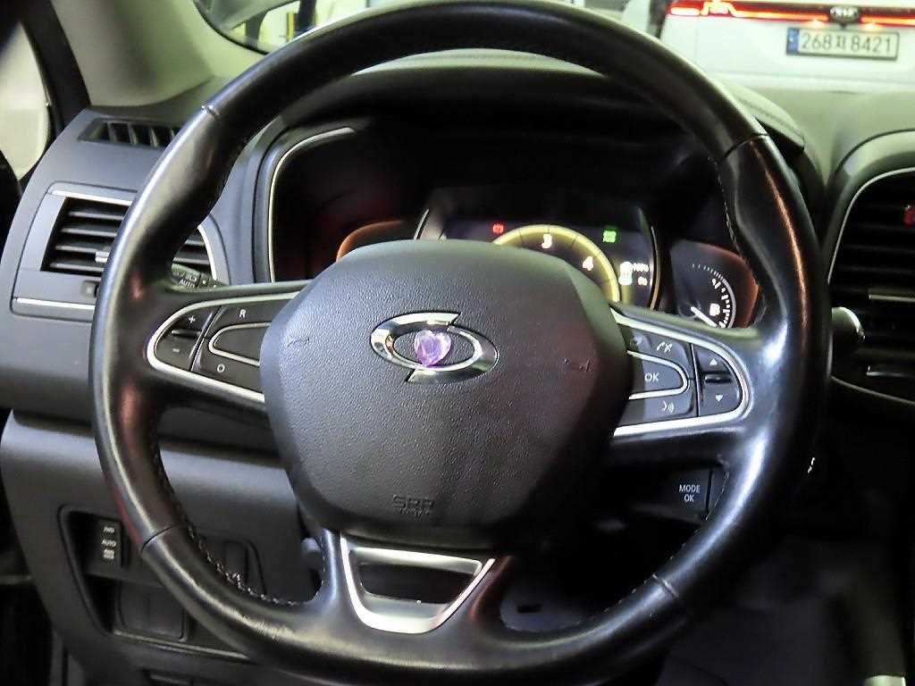 SAMSUNG QM6 - Vista 8