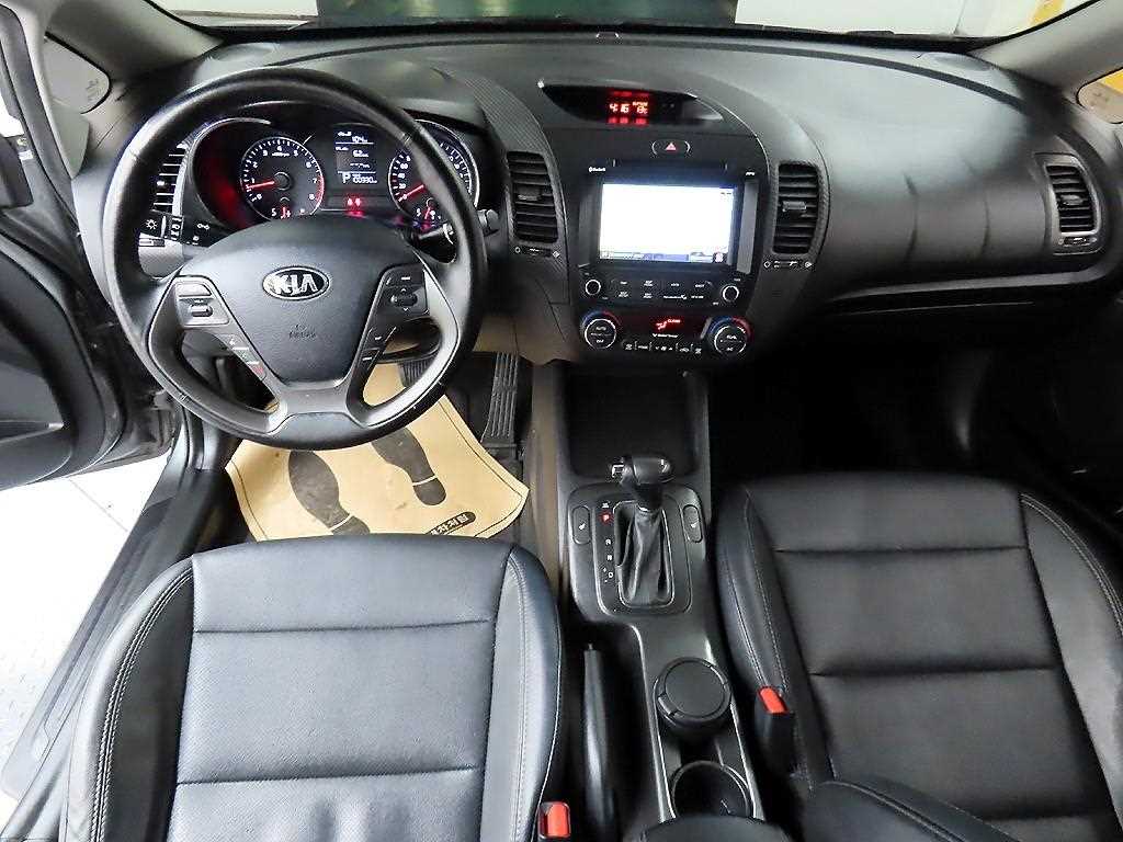 KIA K3 - Vista 7