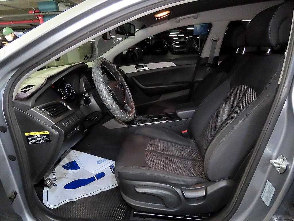 HYUNDAI Sonata - Vista 6