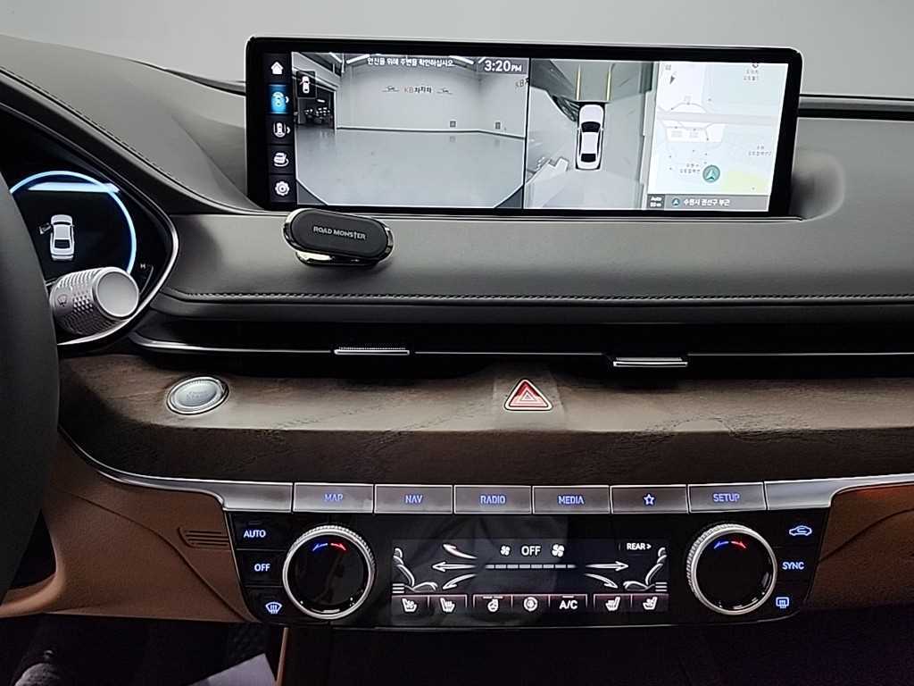 Genesis G80 - Vista 10
